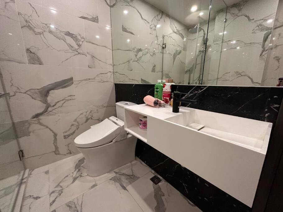 168 Sukhumvit 36精品公寓 Банкок Екстериор снимка