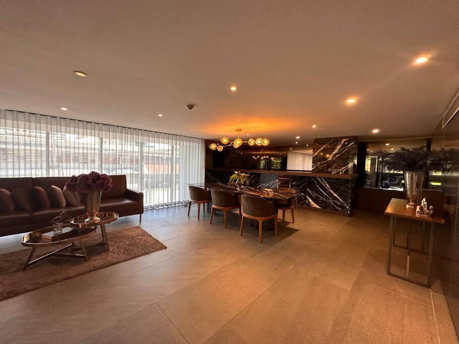 168 Sukhumvit 36精品公寓 Банкок Екстериор снимка